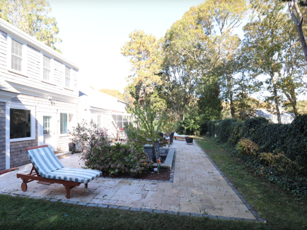 Spacious 9-Bedroom Family Home Near Red river Beach - Perfect for Your Vacation